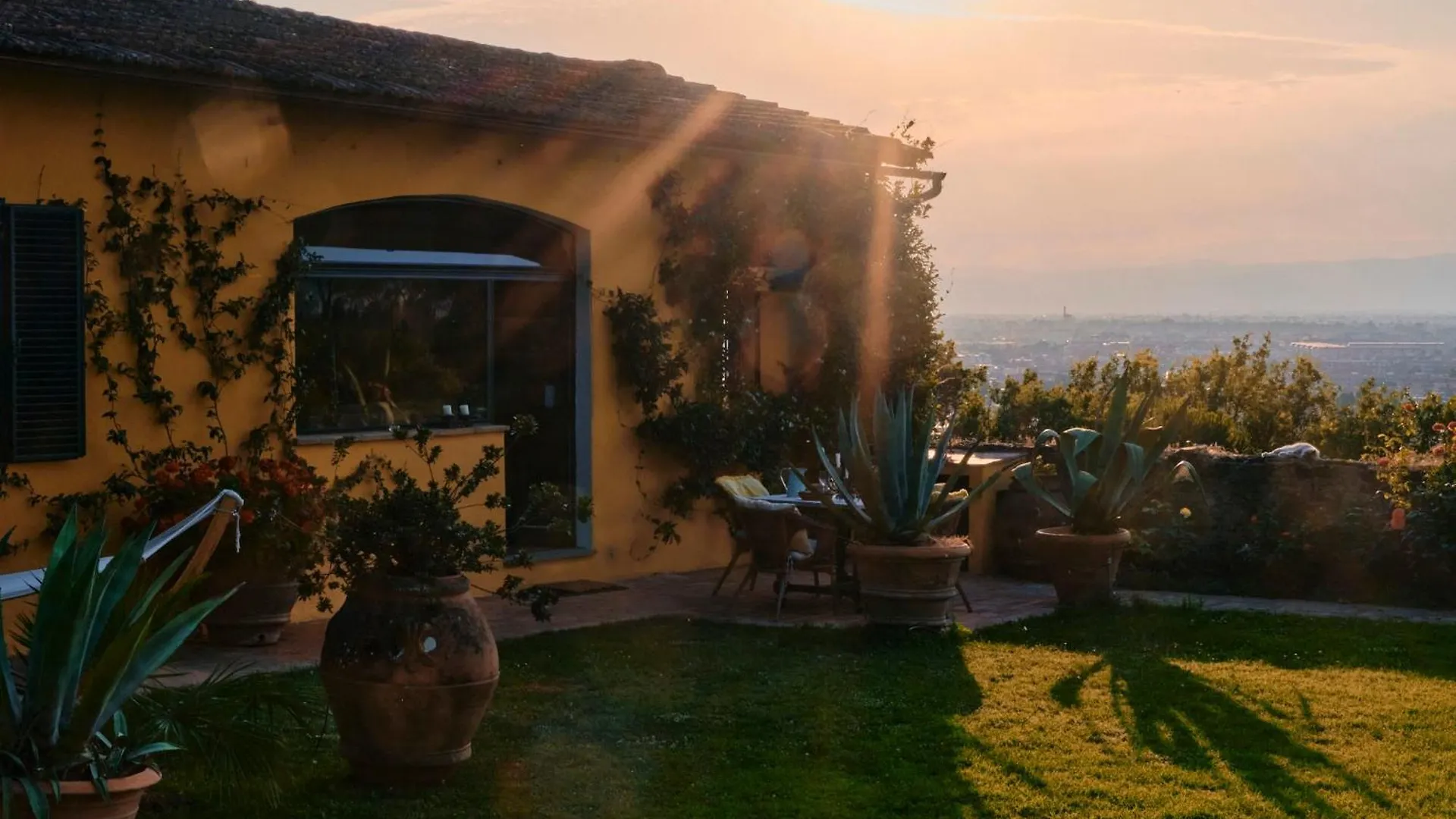 Villa Charming Cottage Only For You, A Hidden Gem 10Mn Walk To Historic Center, Stunning View Florence